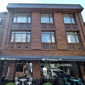 Otel Victorious