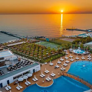Resort Rubi Platinum Sign